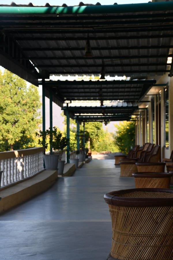 Prime Neelkanth Forest Retreat Resort Tehla 外观 照片